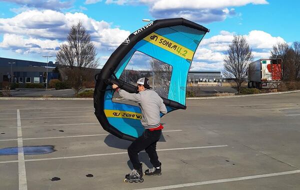 Wing na in-line bruslích